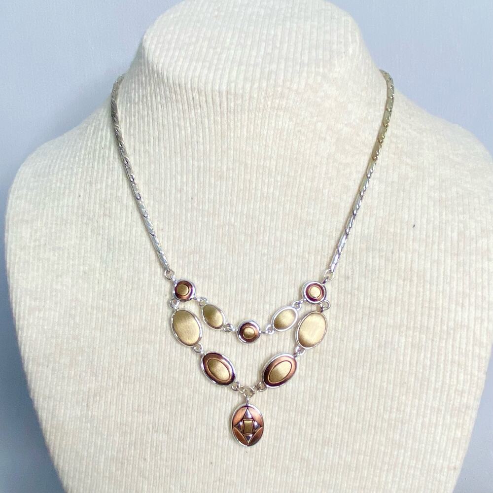 💎Chain Necklace Silver Tone Segmented Cobra Links Oval Mixed Metal  Link Pendant